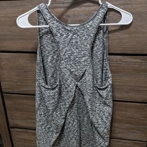 Lululemon tank top (NWOT)